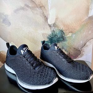 APL Men's TechLoom Phantom (Black/Metallic Silver)